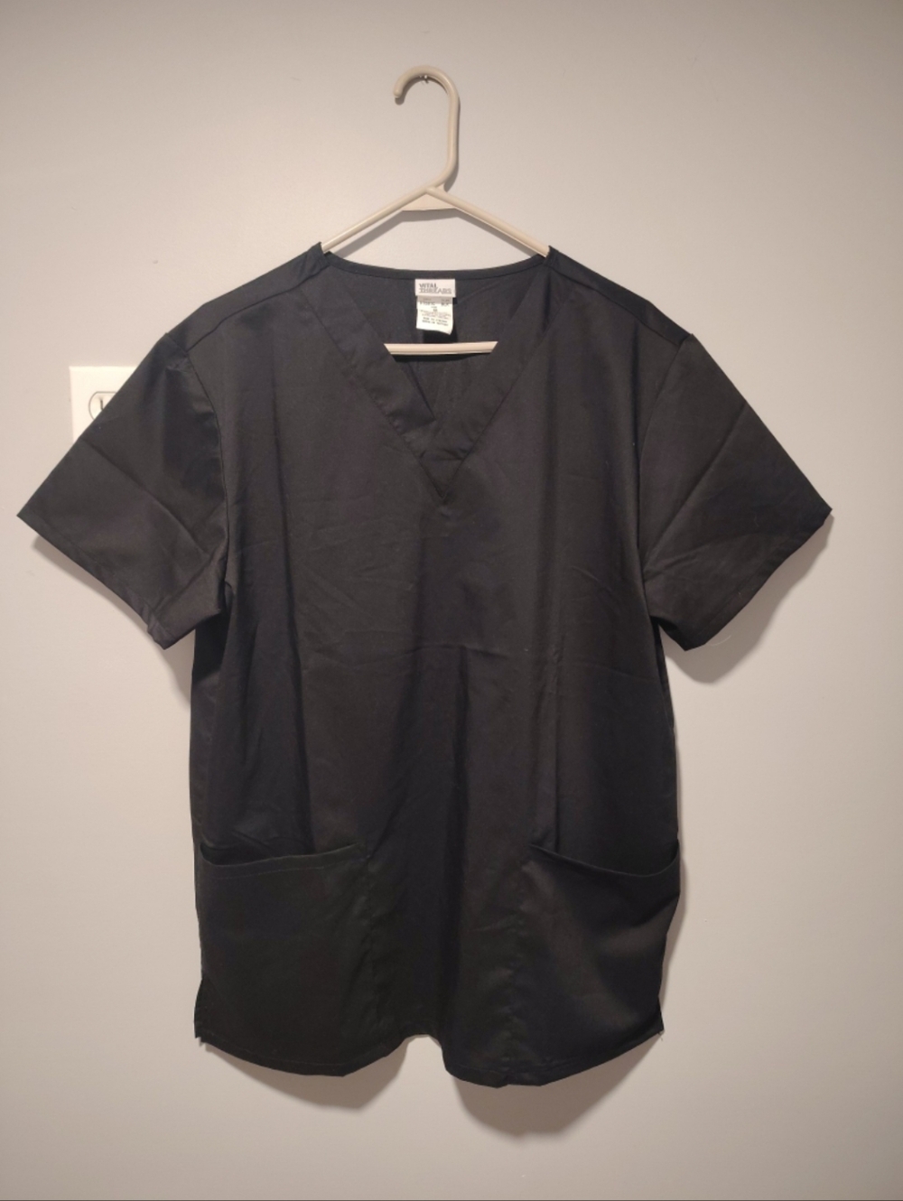 New without tags Black V-Neck Medical Scrub Top size medium